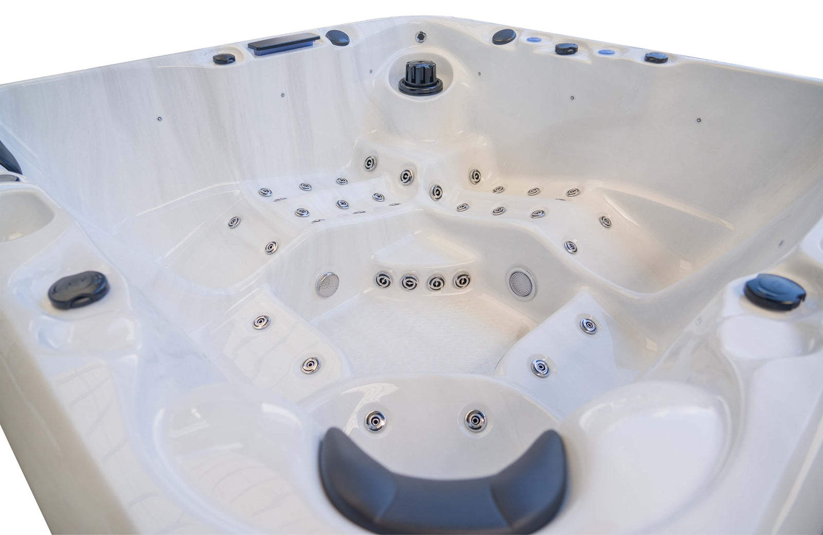 CELESTIAL 2 - 5-Person Hot Tub with Bluetooth Audio