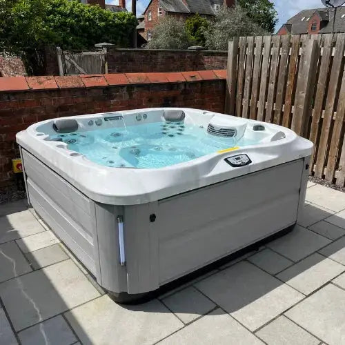 Ex-display Jacuzzi J-335 Hot Tub with Lounge Seat