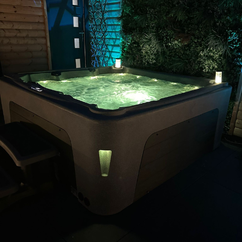 Rotary Moulded Plug and Play Hot Tubs
