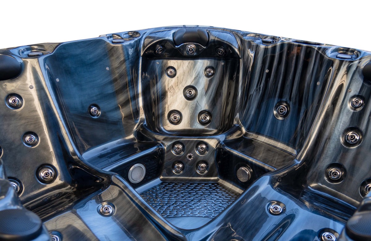 RIVIERA 2 - 5 Person Hot Tub with Bluetooth Audio