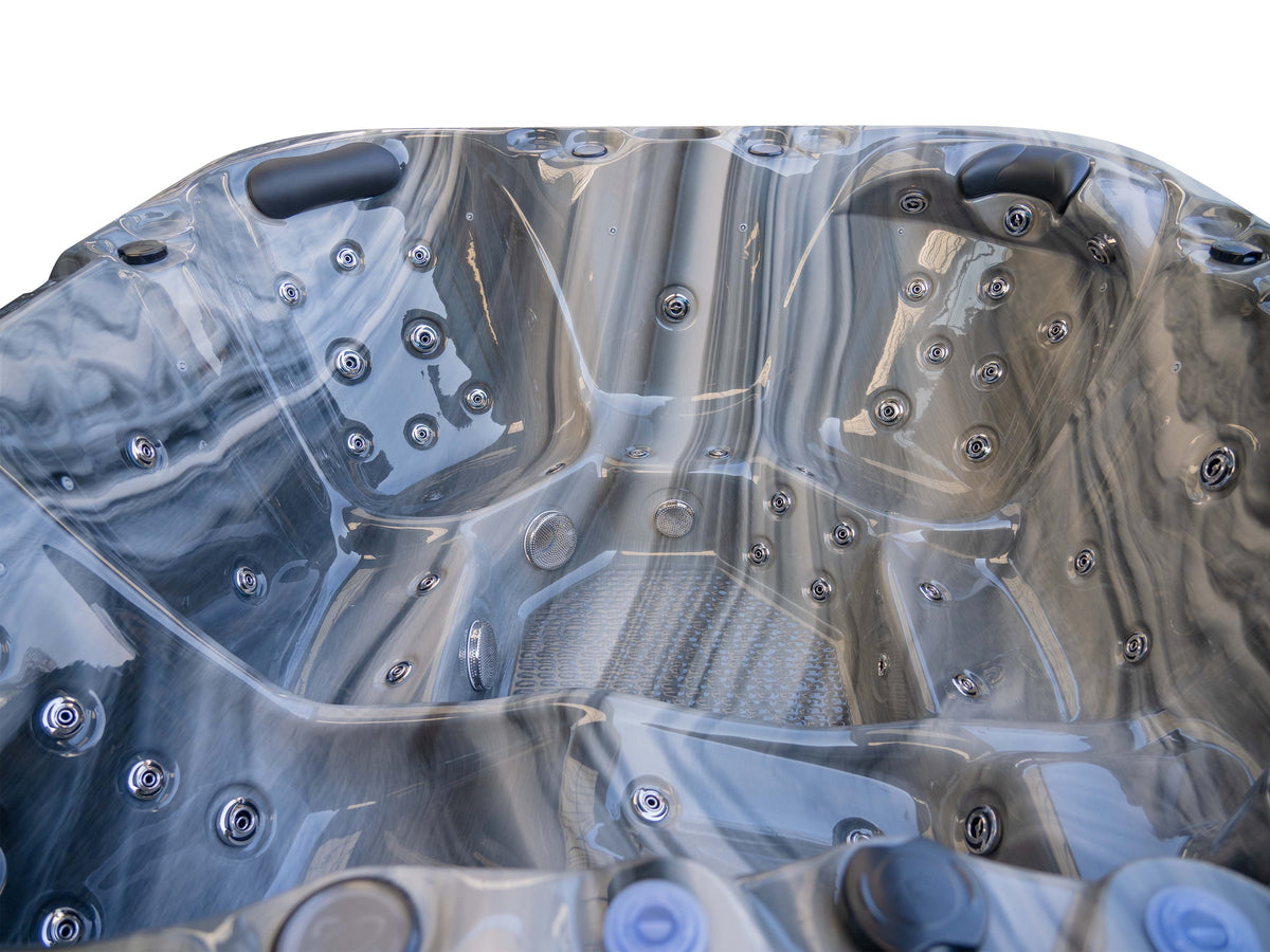 RIVIERA 1 - 6-Person Hot Tub with Bluetooth Audio