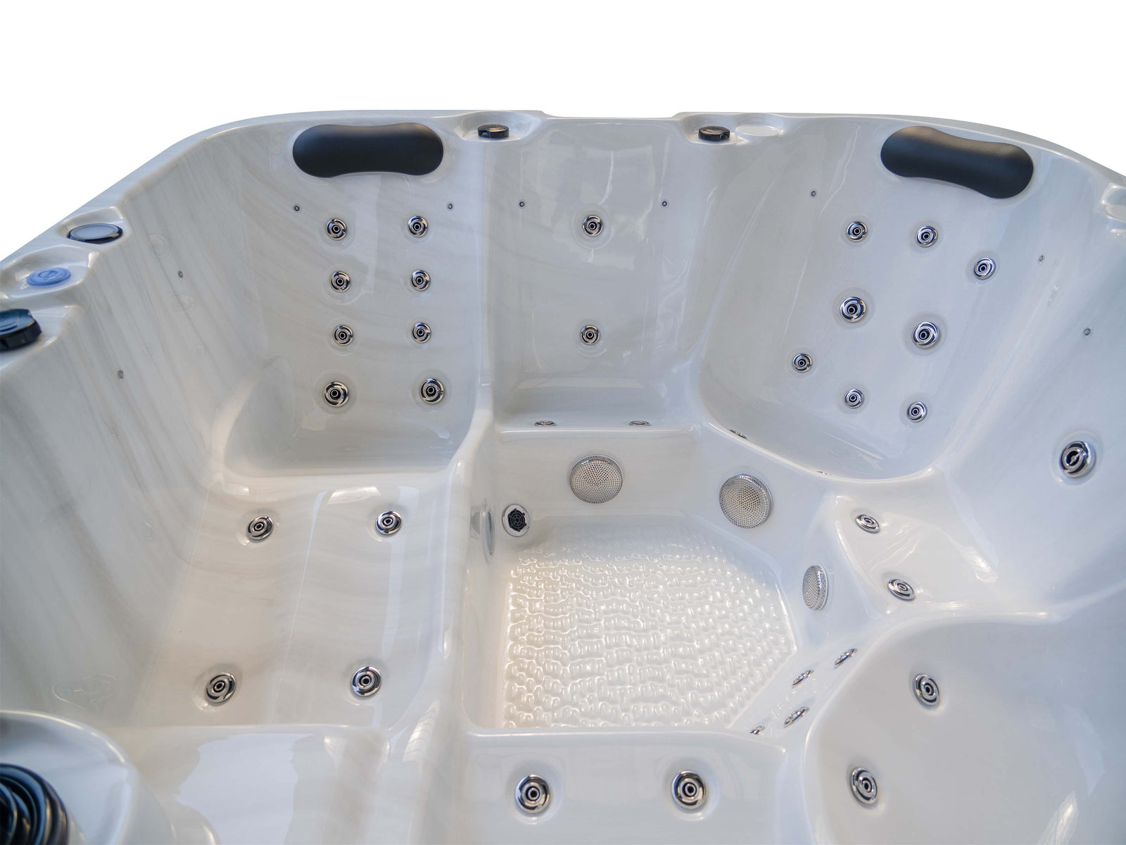 RIVIERA 1 - 6-Person Hot Tub with Bluetooth Audio