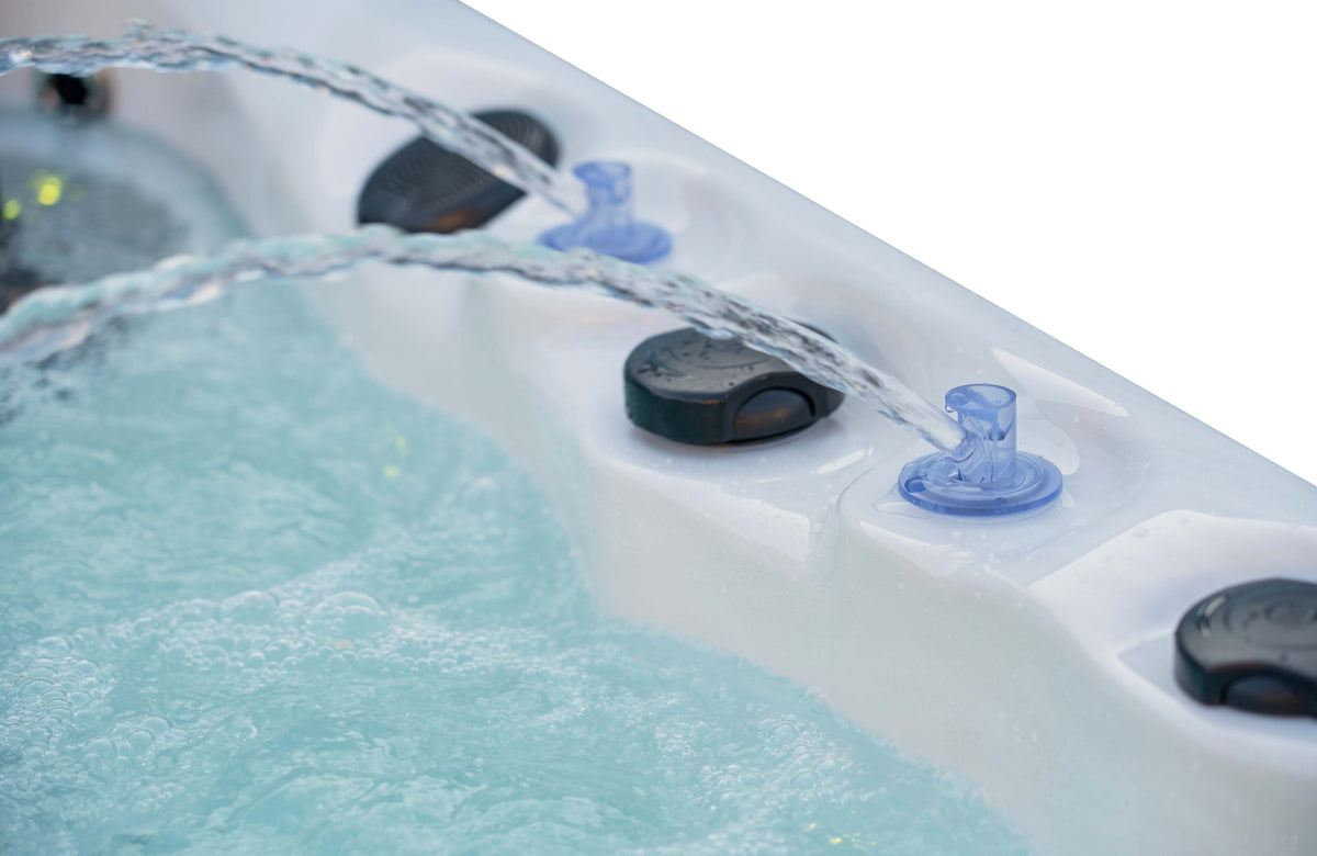 RIVIERA 2 - 5 Person Hot Tub with Bluetooth Audio