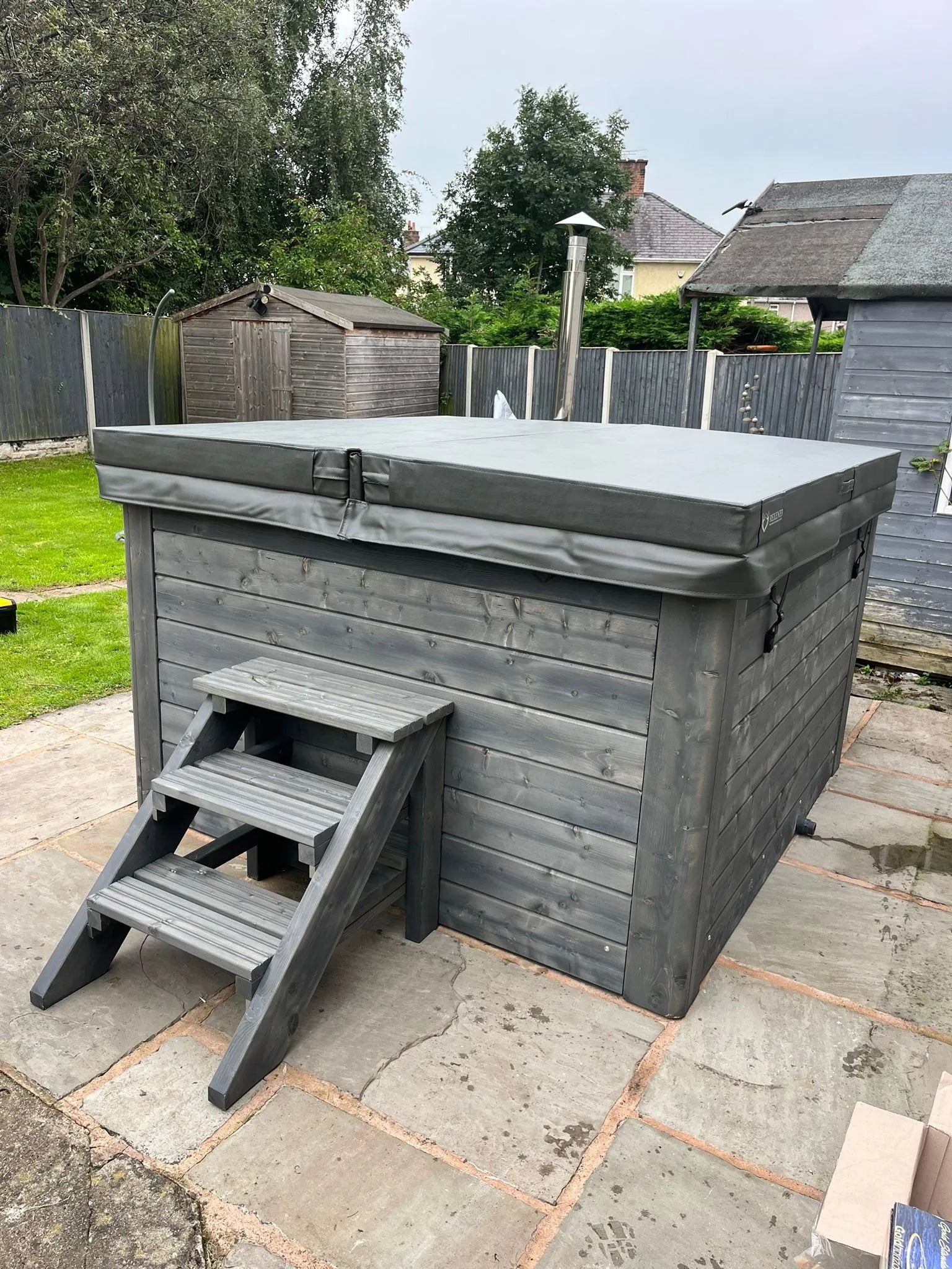 Rexener Polar Wooden Hot Tub - Made in Finland