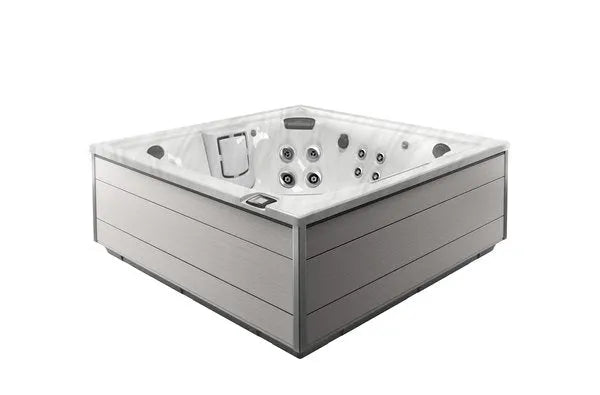 Jacuzzi - J-LX Hot Tub