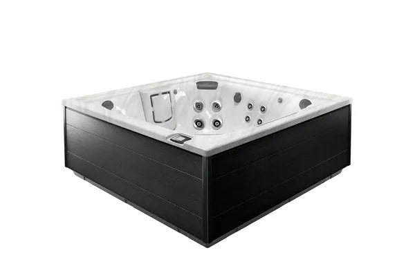 Jacuzzi - J-LX Hot Tub