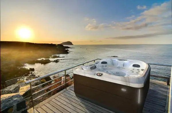 JACUZZI J475 HOT TUB AVAILABLE AT HOT TUB LIVERPOOL