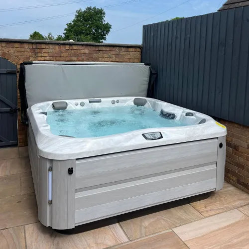 J-375 COMFORT HOT TUB WITH LARGEST LOUNGE SEAT WITH INFRARED RED LIGHT THERAPY