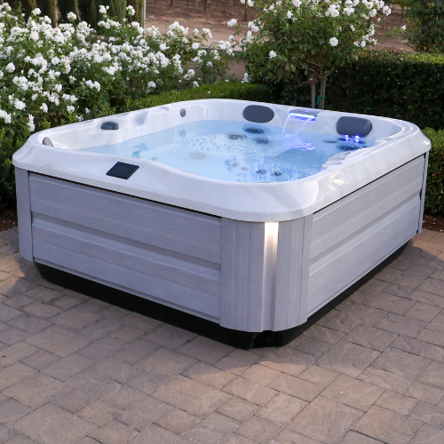 J-325 COMFORT COMPACT HOT TUB OPEN SEATING