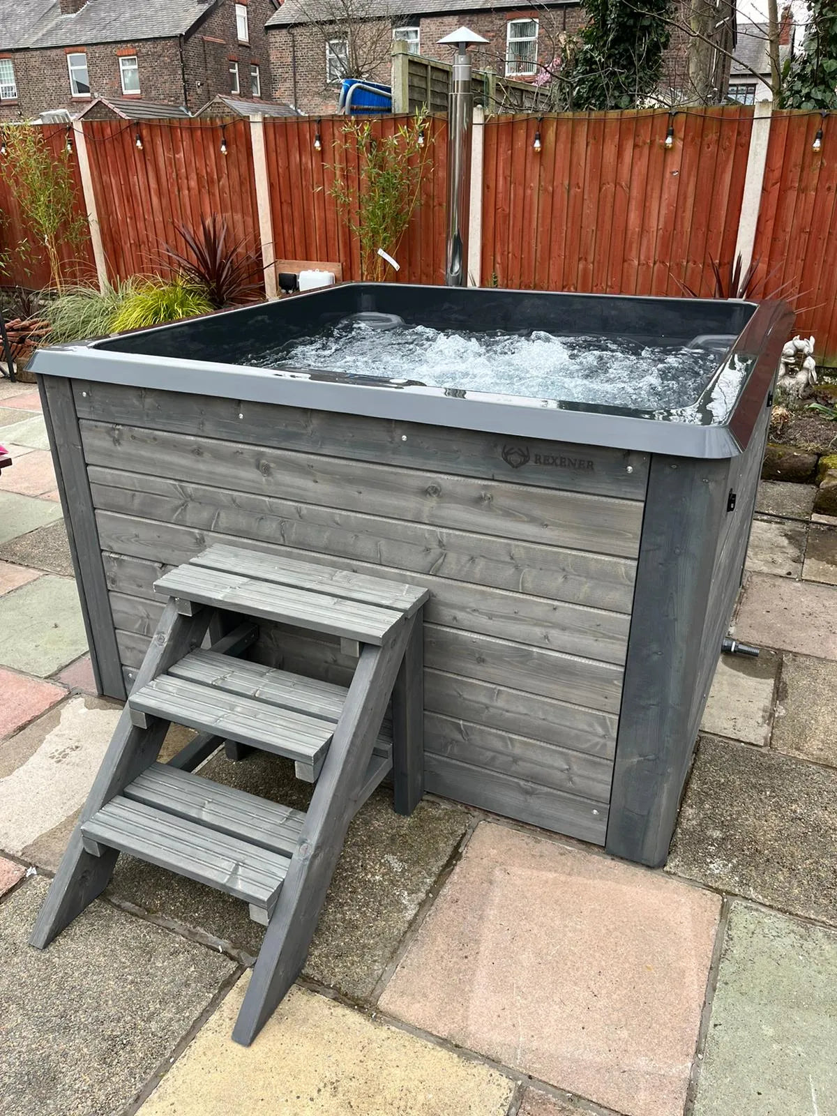 Rexener Polar Wooden Hot Tub - Made in Finland